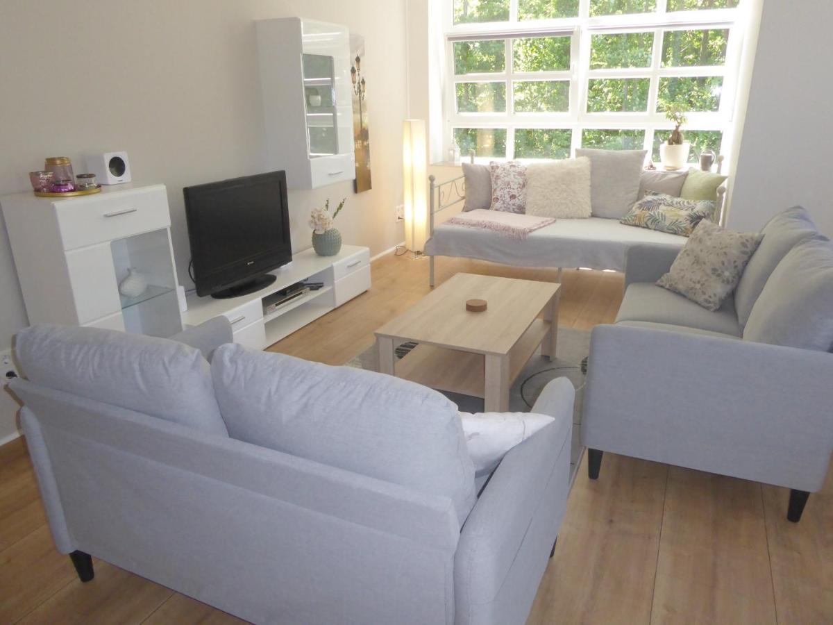 App. Weisses Haus Apartment Hohen Neuendorf Luaran gambar