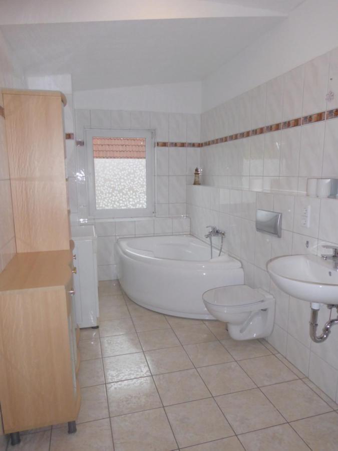 App. Weisses Haus Apartment Hohen Neuendorf Luaran gambar
