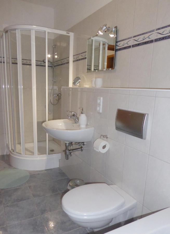 App. Weisses Haus Apartment Hohen Neuendorf Luaran gambar